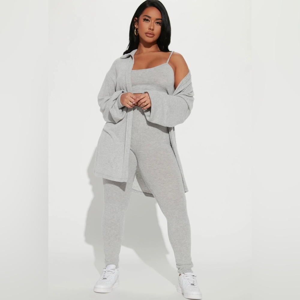 Fashion nova sweater pant set